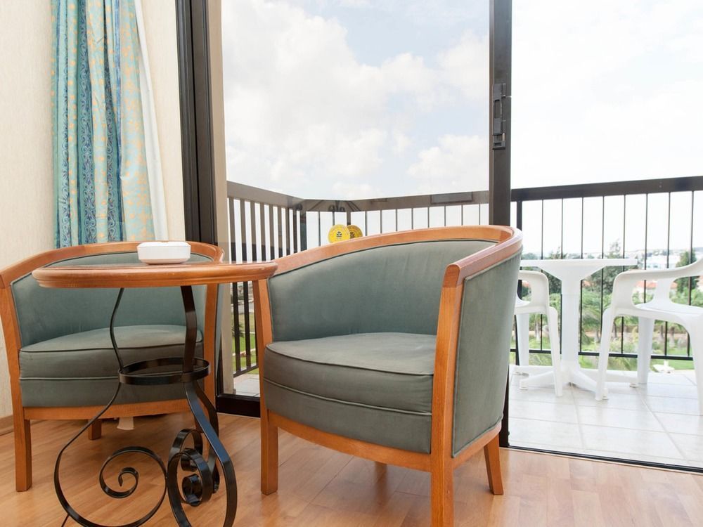 Anmaria Beach Hotel & Spa 아이아 나파 외부 사진
